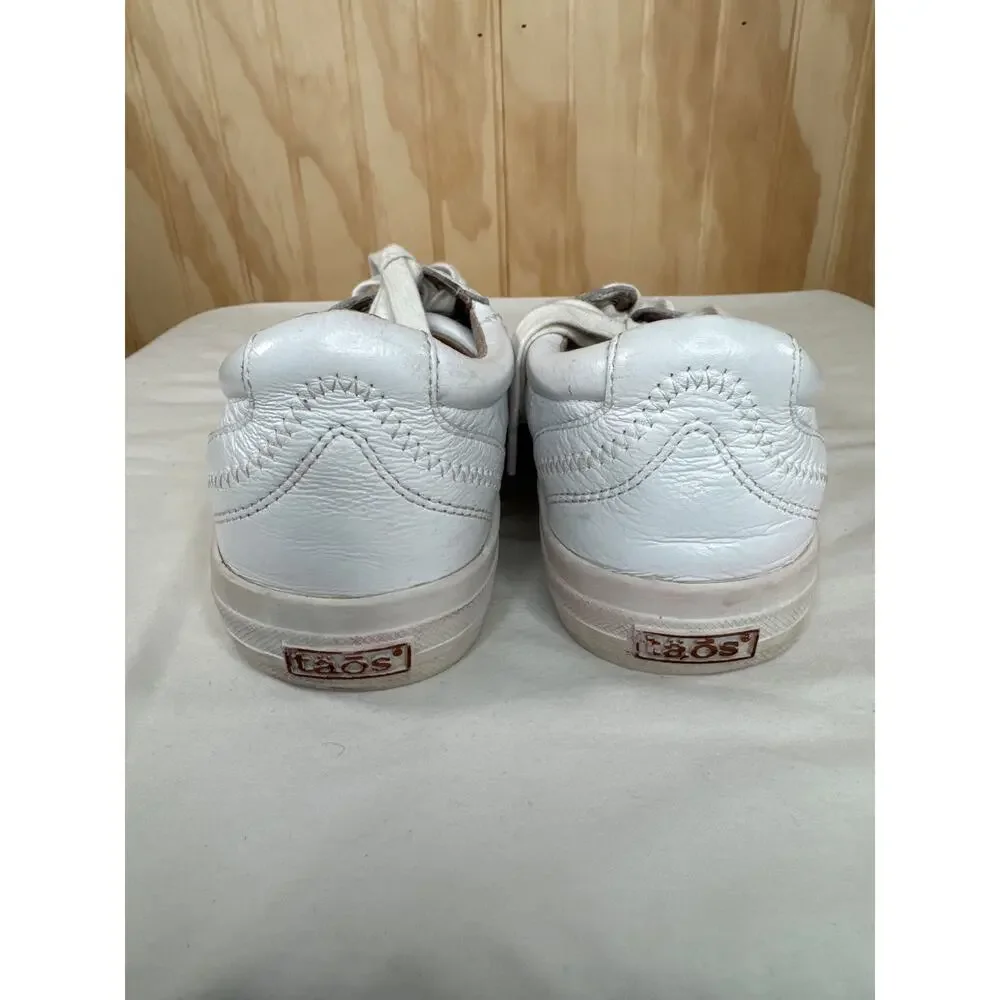 Taos white leather sneakers women’s size 9.5